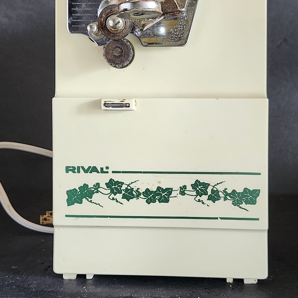 Rival Cream Electric Can Opener with Green Accents